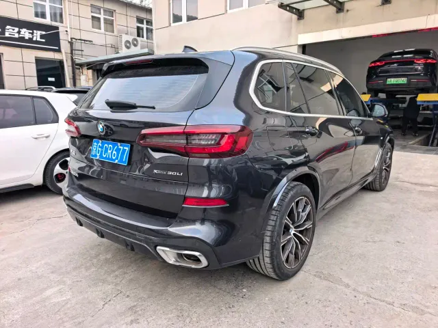 BMW X5 — Фото автомобиля 12