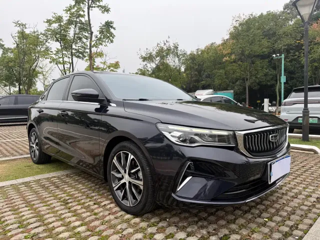 Geely Emgrand — Фото автомобиля 3