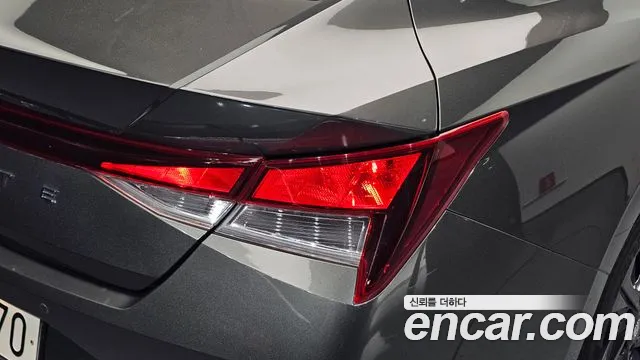 Hyundai AVANTE Avante (CN7) — Фото автомобиля 23
