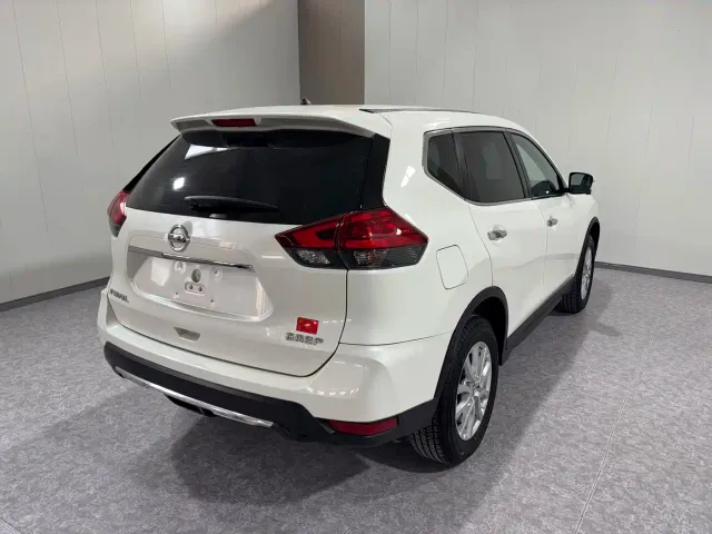 Nissan X-Trail — Фото автомобиля 6