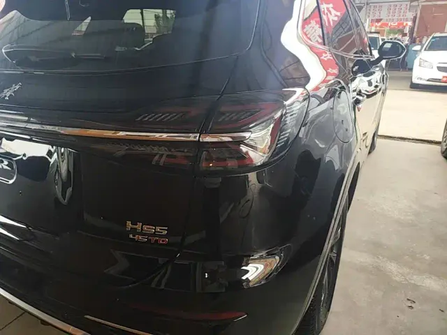 Hongqi HS5 — Фото автомобиля 7