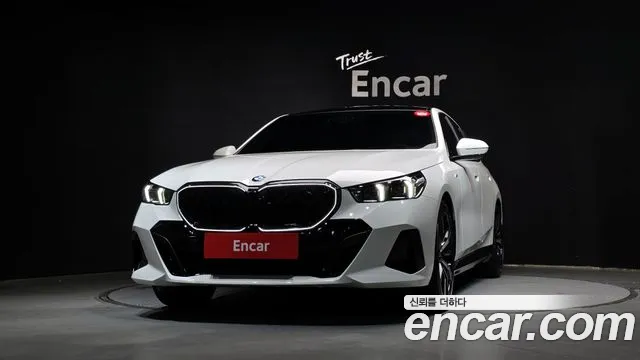 BMW 5-Series 5 серия (G60) 530i xDrive M Sport — Фото автомобиля 3