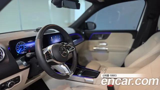 Mercedes-Benz EQB — Фото автомобиля 11