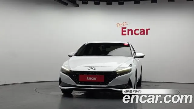Hyundai AVANTE Avante (CN7) — Фото автомобиля 3
