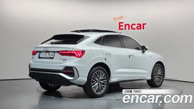 Фотография автомобиля — Audi Q3 F3