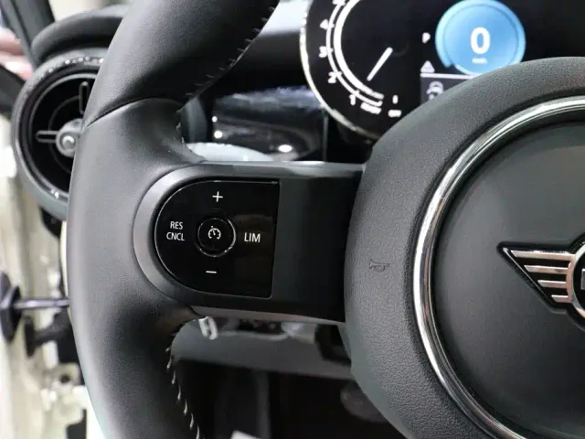 MINI Hatch — Фото автомобиля 16