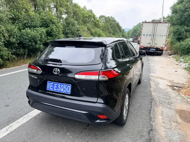Toyota Frontlander — Фото автомобиля 5