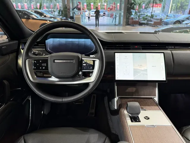 Land Rover Range Rover — Фото автомобиля 11