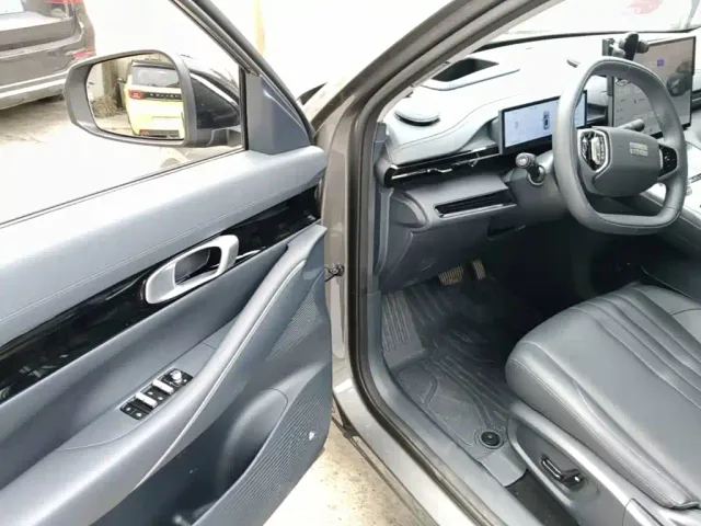 Geely Galaxy E5 — Фото автомобиля 15