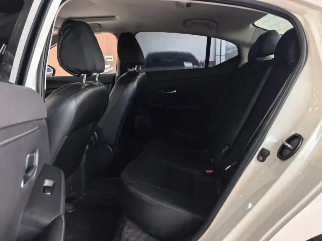 Nissan Sylphy — Фото автомобиля 10