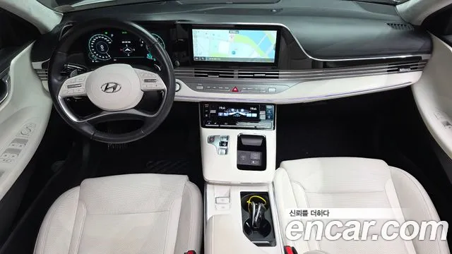 Hyundai Grandeur New — Фото автомобиля 10
