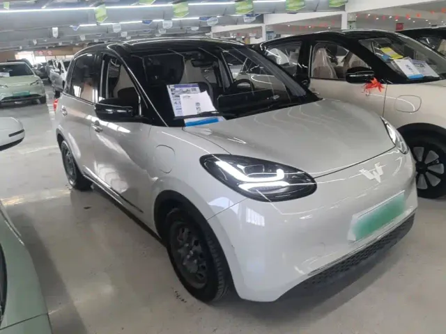 Wuling Bingo — Фото автомобиля 3