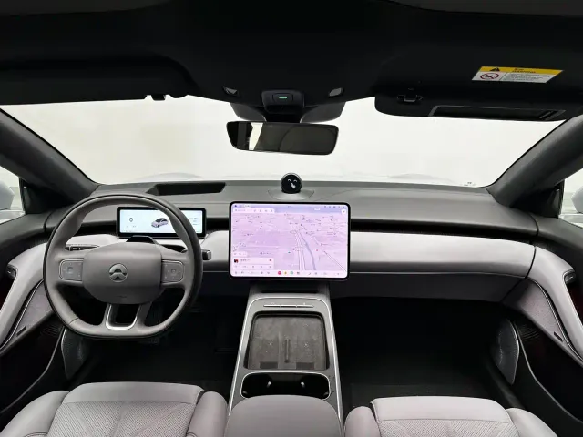 Nio ET5 — Фото автомобиля 14