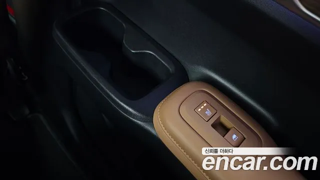Hyundai Santa Fe MX5 — Фото автомобиля 23
