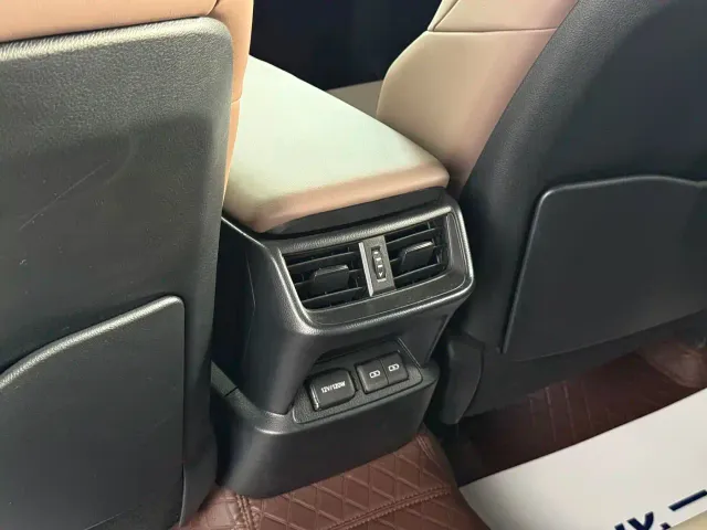 Lexus ES — Фото автомобиля 14