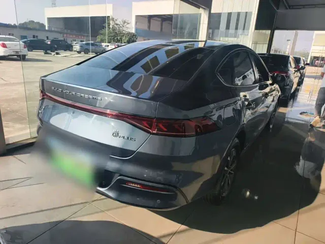 BYD Qin PLUS — Фото автомобиля 6