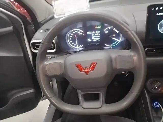 Wuling Hongguang — Фото автомобиля 10