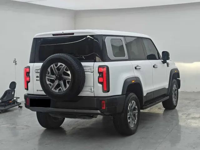 BAIC BJ40 — Фото автомобиля 7