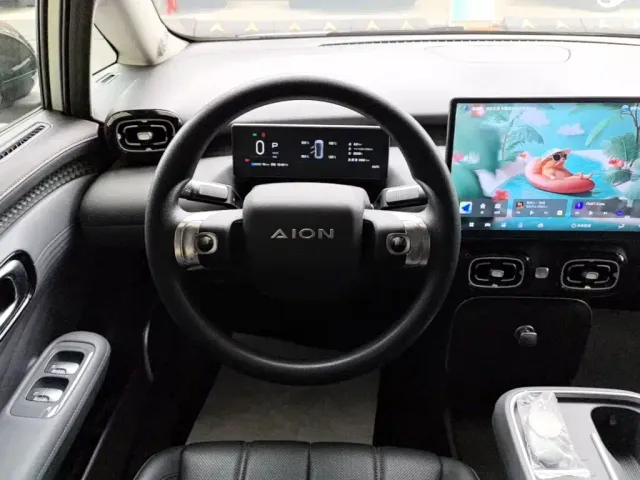 GAC Aion UT — Фото автомобиля 10