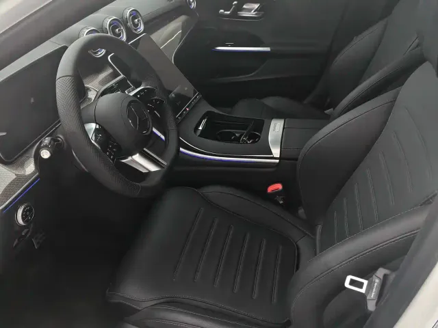 Mercedes-Benz C-Class — Фото автомобиля 6