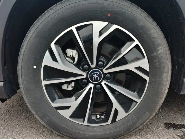 BYD Song Pro New Energy 2025 2nd Gen DM-i 115KM Surpassing Type — Фото автомобиля 3
