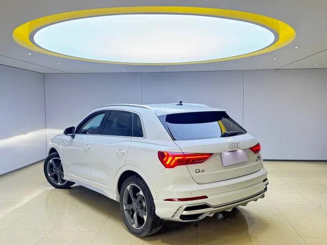 Audi Q3 — Фото автомобиля 4