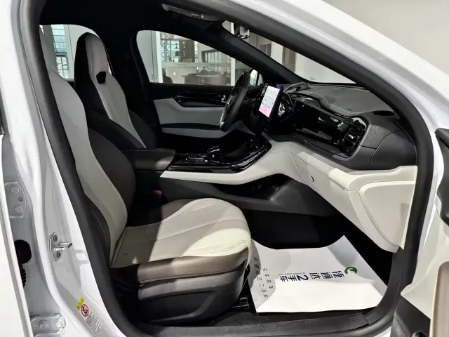 BYD Qin PLUS — Фото автомобиля 7