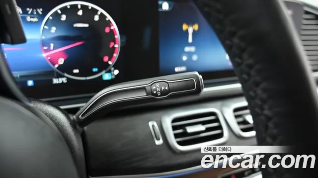 Mercedes-Benz GLE-Class — Фото автомобиля 9