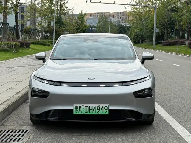 Xpeng P7 — Фото автомобиля 2