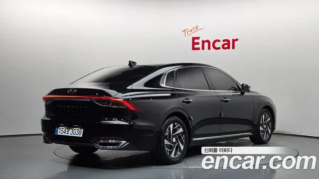 Hyundai Grandeur (New) Hybrid — Фото автомобиля 2