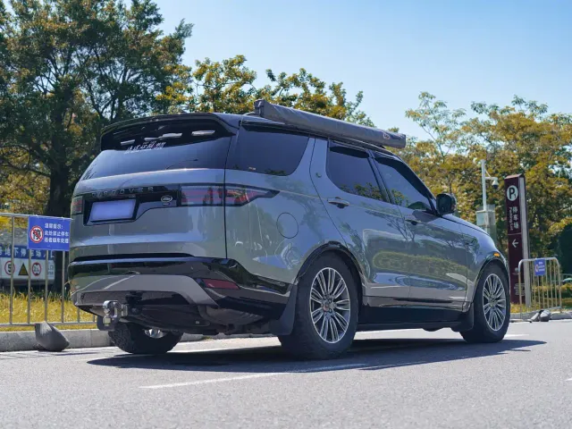 Land Rover Discovery — Фото автомобиля 5