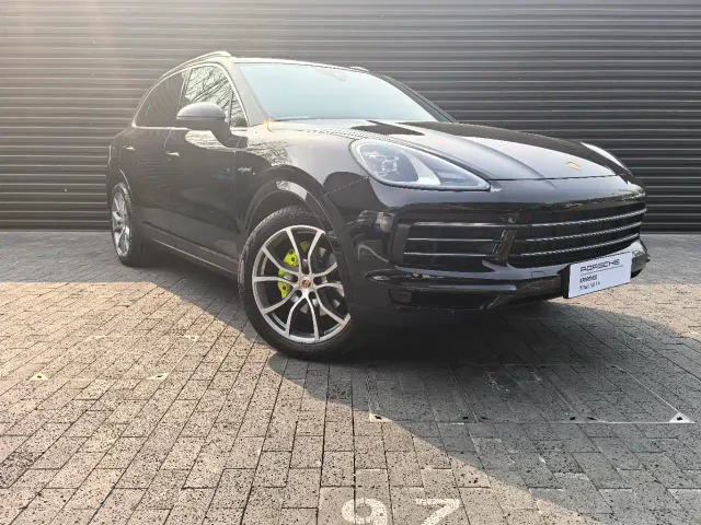 Porsche Cayenne — Фото автомобиля 4