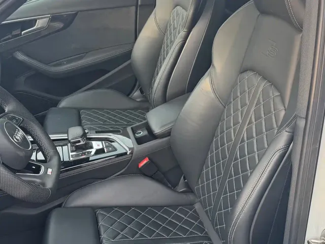 Audi S4 — Фото автомобиля 10