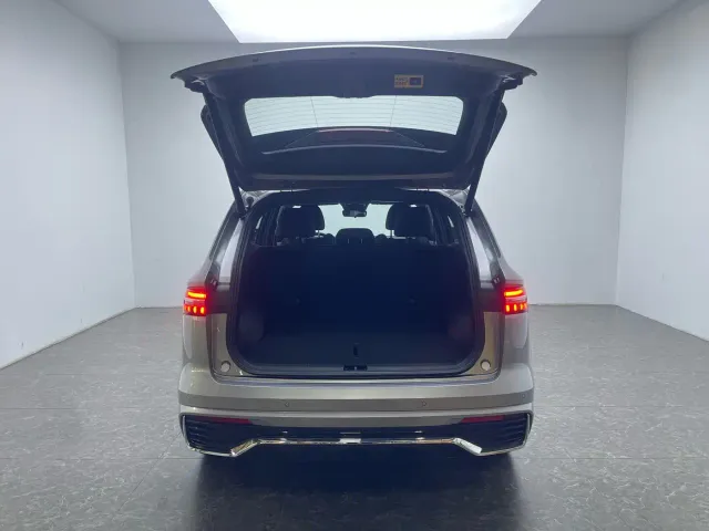 Geely Xingyue L — Фото автомобиля 7