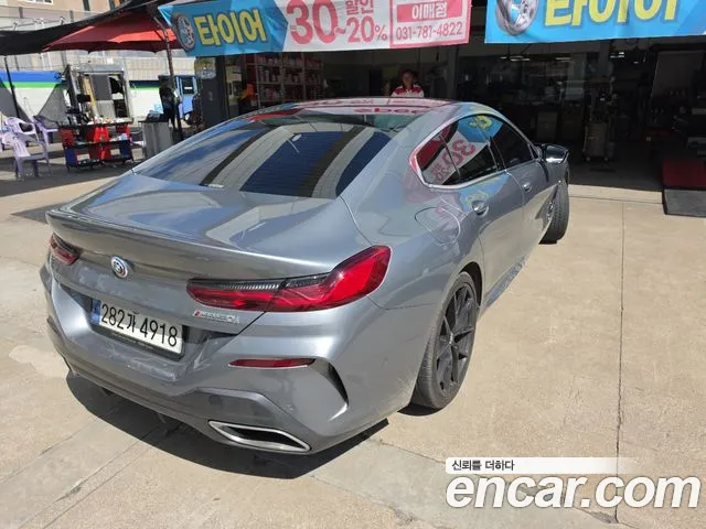 BMW 8 Series G15 — Фото автомобиля 4