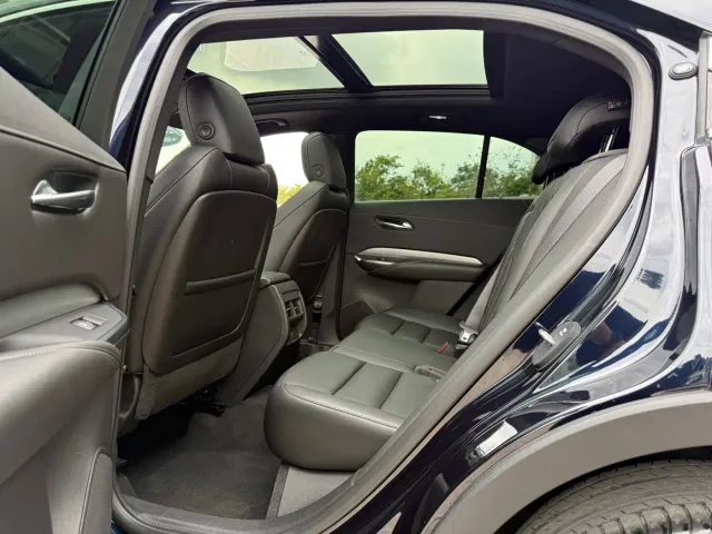Cadillac XT4 — Фото автомобиля 6