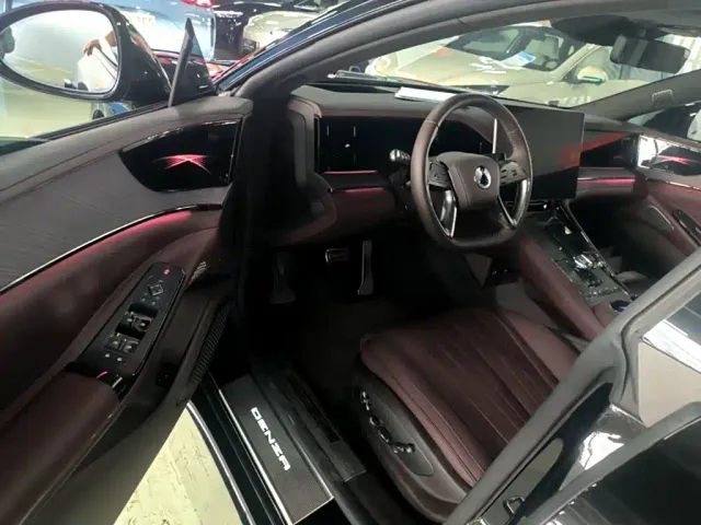 Denza Z9GT — Фото автомобиля 15