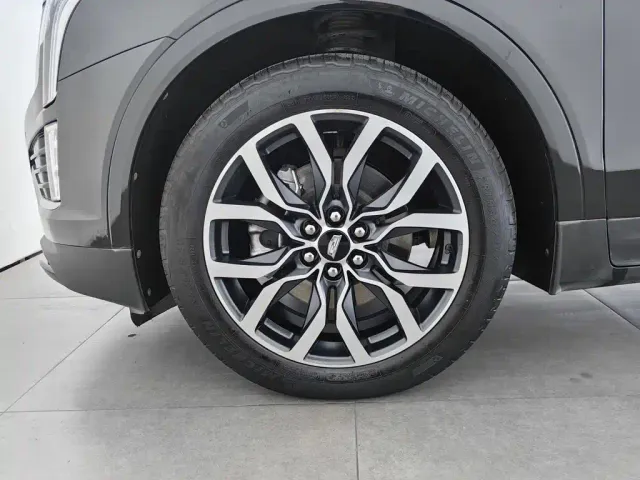 Cadillac XT5 — Фото автомобиля 17