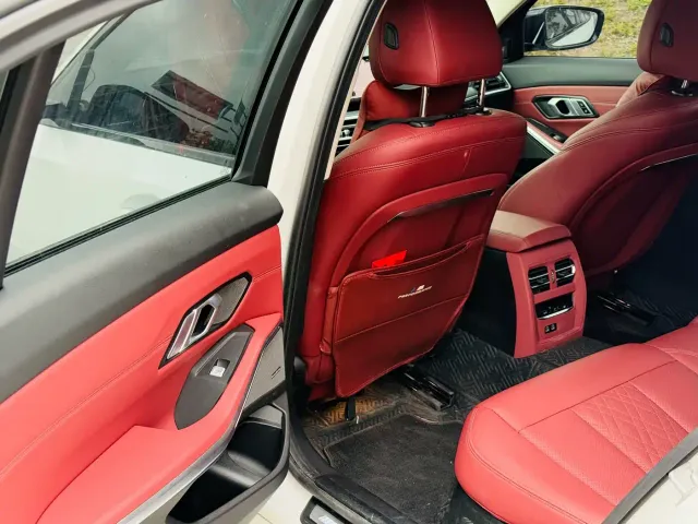 BMW 3 Series — Фото автомобиля 9