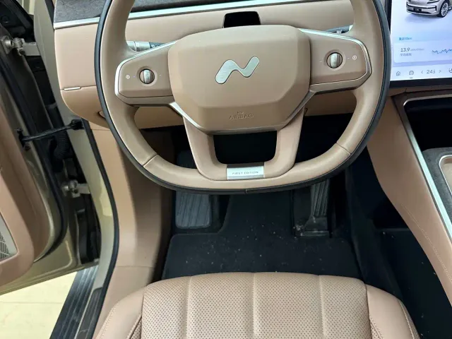 Onvo L90 — Фото автомобиля 9