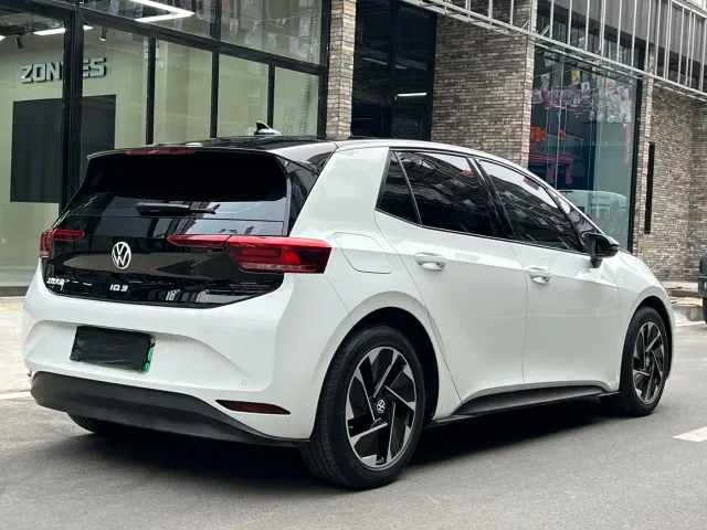 Volkswagen ID.3 — Фото автомобиля 6