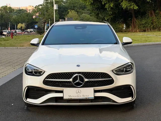 Mercedes-Benz C-Class — Фото автомобиля 2