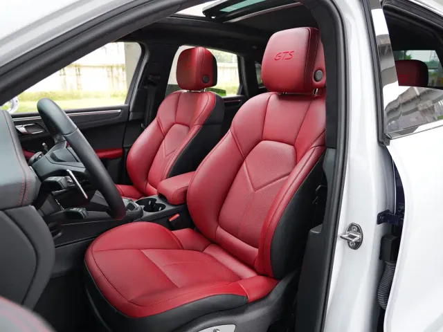 Porsche Macan — Фото автомобиля 10