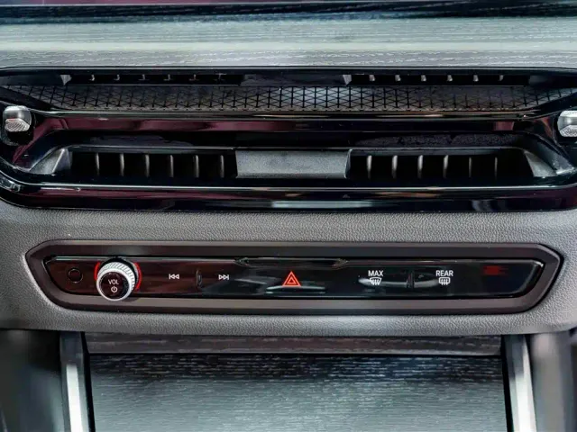 BMW 3 Series — Фото автомобиля 11