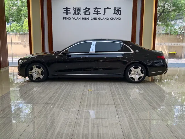 Mercedes-Benz Maybach S-Class — Фото автомобиля 26