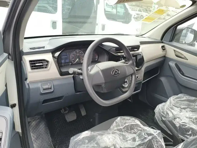 Maxus EV30 — Фото автомобиля 5
