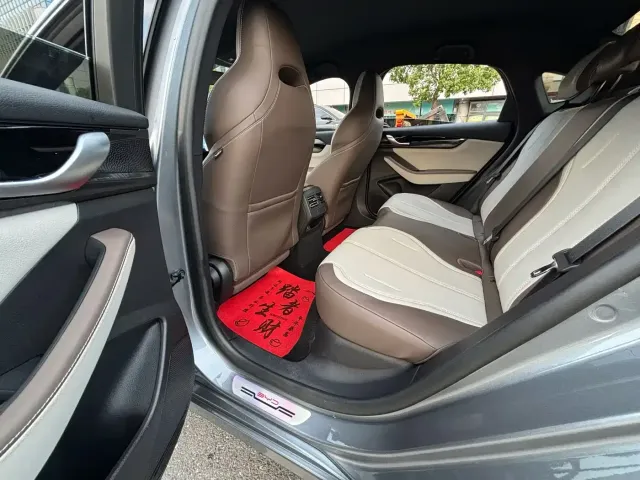 BYD Qin PLUS — Фото автомобиля 6
