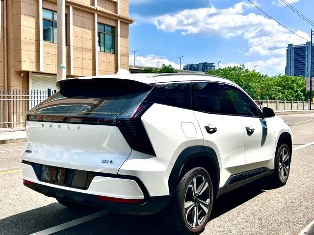 Geely Boyue L — Фото автомобиля 6