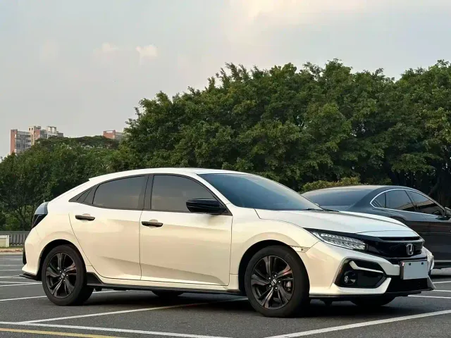 Honda Civic — Фото автомобиля 3
