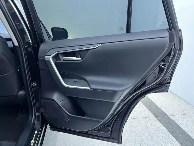 Toyota Wildlander — Фото автомобиля 30